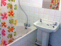 Standardowa łazienka - Budget Rooms w dzielnicy Camden, w Londynie